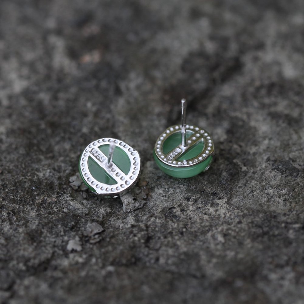 SOLD Emerlad Green Agate / Jade Earrings - Picture 4 of 9